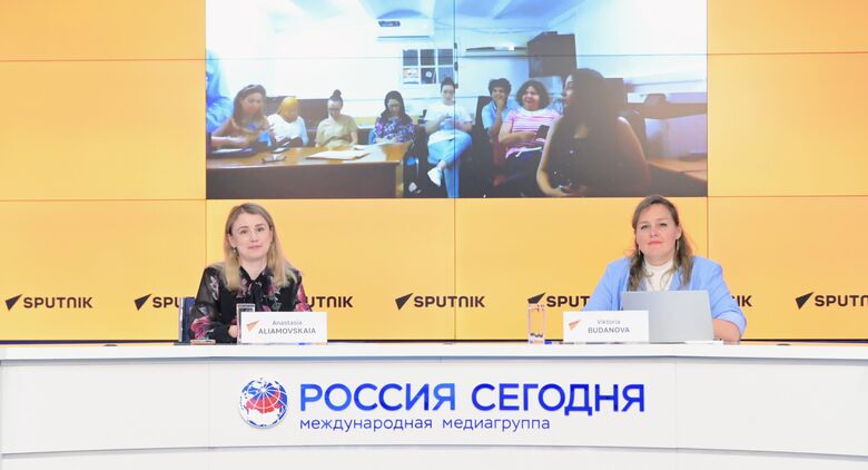 Мастер-класс по нейросетям завершил курс SputnikPro для алжирской газеты Le Jeune Indépendant Мастер-класс по нейросетям завершил курс SputnikPro для алжирской газеты Le Jeune Indépendant - «Россия сегодня», 780, 14.08.2025