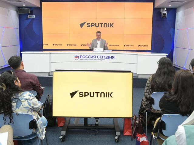 Стартовал очный модуль программы SputnikPro с участием 25 молодых журналистов из 19 стран - «Россия сегодня», 640, 19.08.2025
