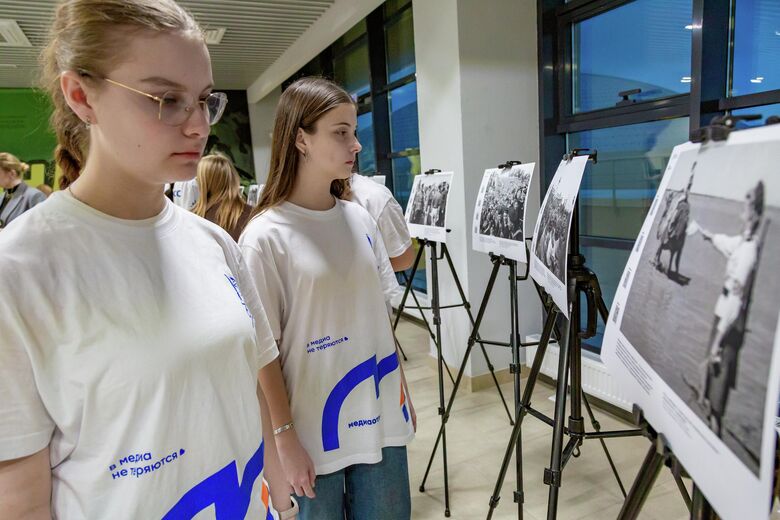 Во Всероссийском детском центре "Орленок" представили модуль мобильной экспозиции "Освобождение. Советско-японская война 1945 года" Во Всероссийском детском центре "Орленок" представили модуль мобильной экспозиции "Освобождение. Советско-японская война 1945 года" - «Россия сегодня», 780, 13.11.2025