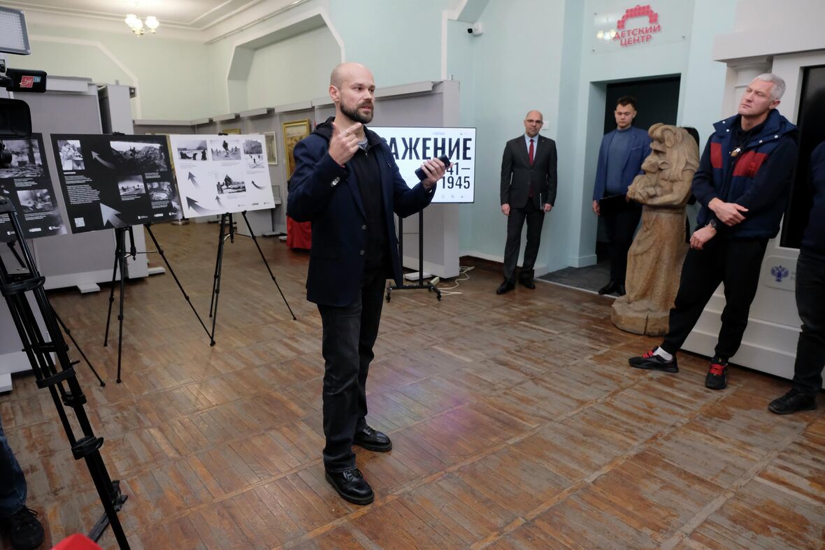 Военный корреспондент РИА Новости Андрей Казаков. Военный корреспондент РИА Новости Андрей Казаков. - «Россия сегодня», 1180, 18.11.2025